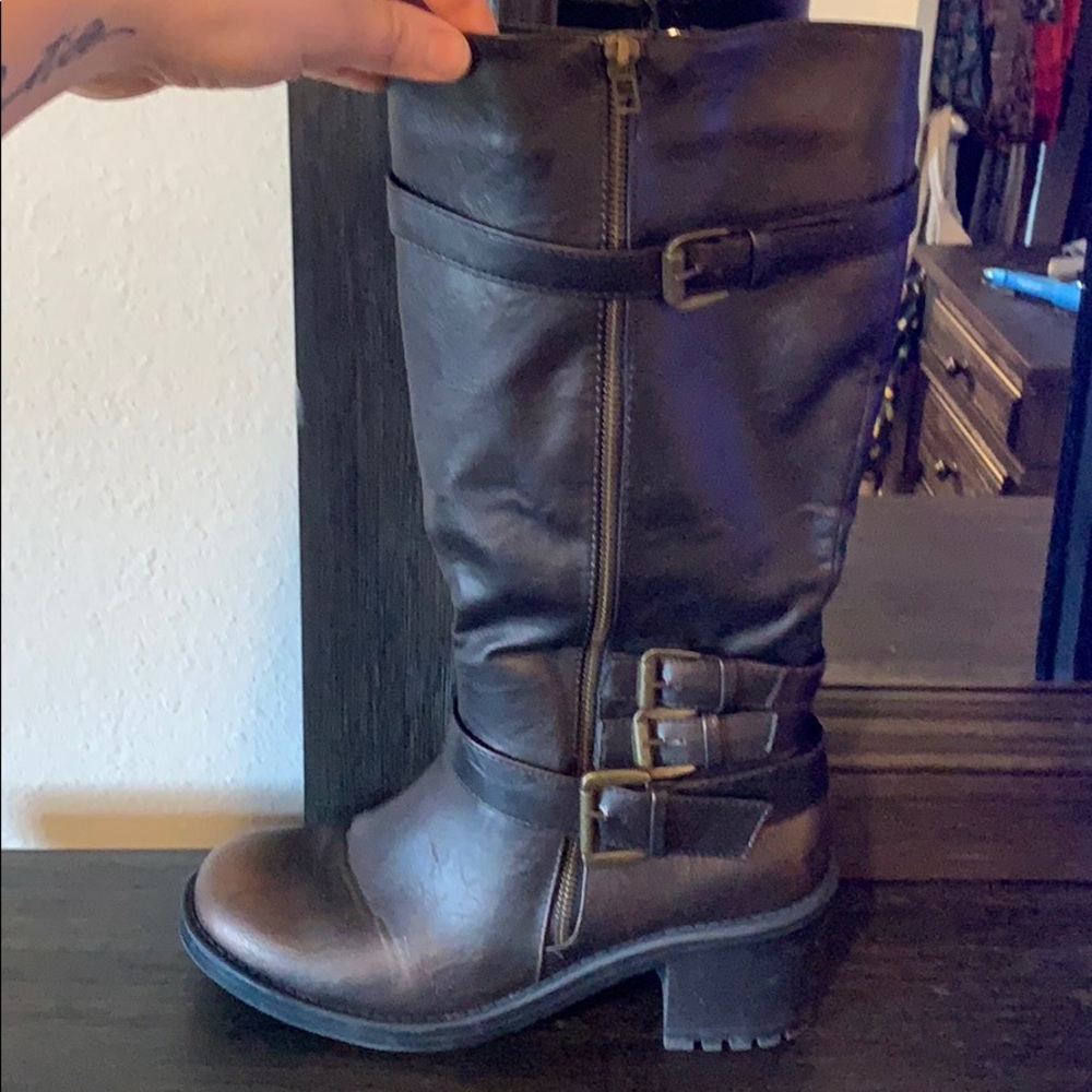 Brown boots